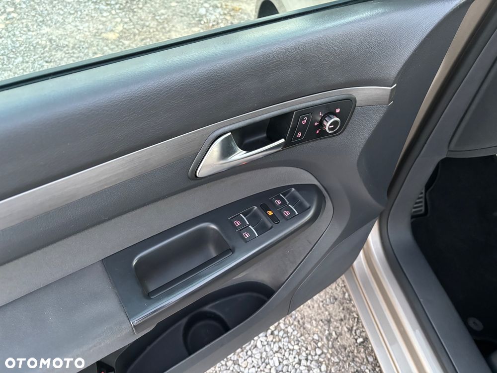 Volkswagen Touran - 8