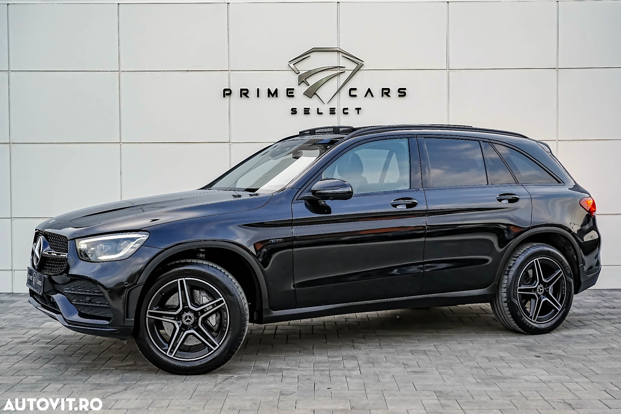 Mercedes-Benz GLC 300 e 4Matic 9G-TRONIC AMG Line Plus - 18