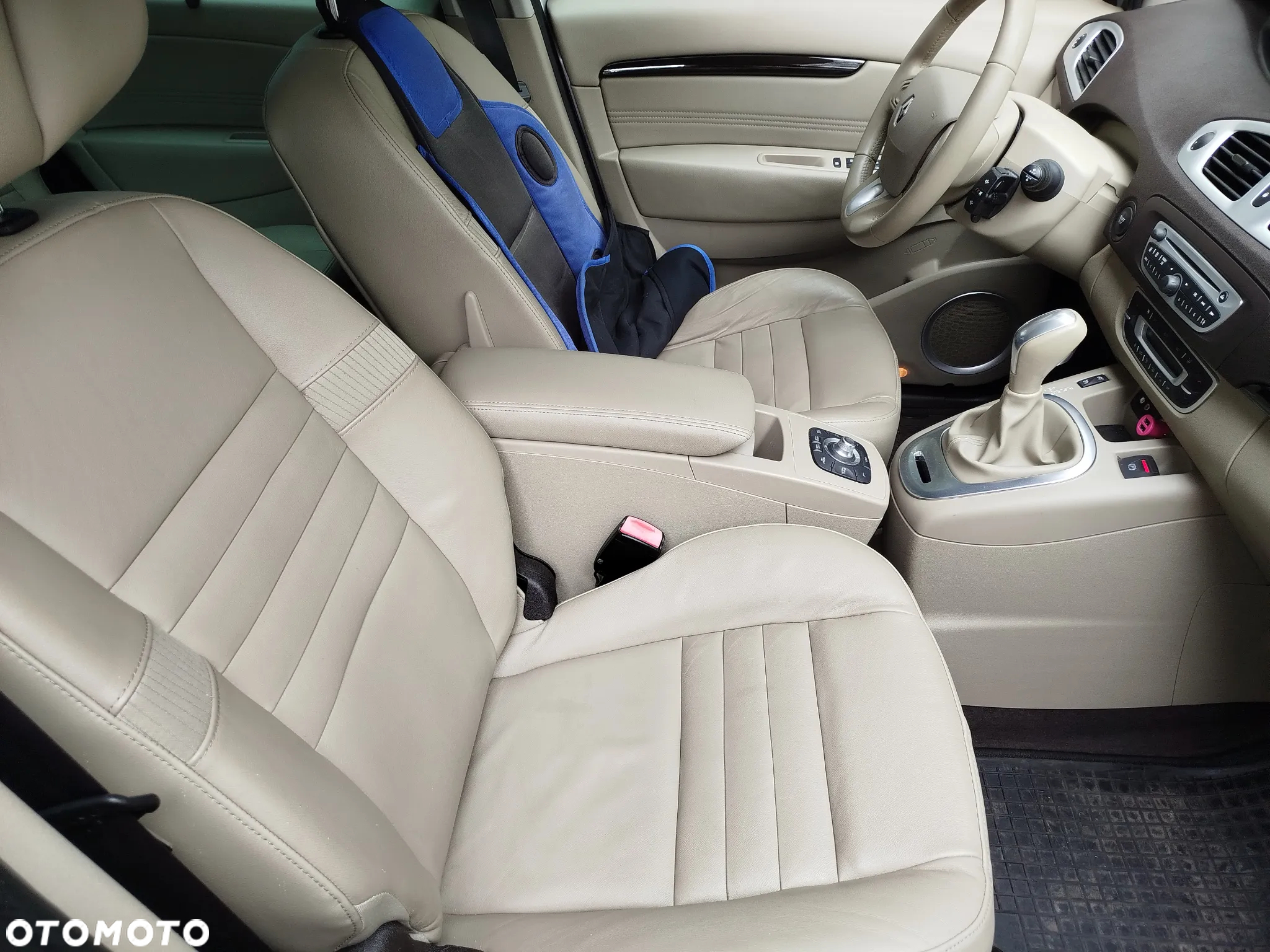 Renault Grand Scenic 2.0 16V 140 CVT Luxe - 23