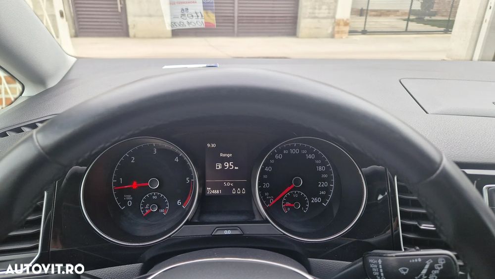 Volkswagen Golf 1.6 TDI BMT Highline - 18