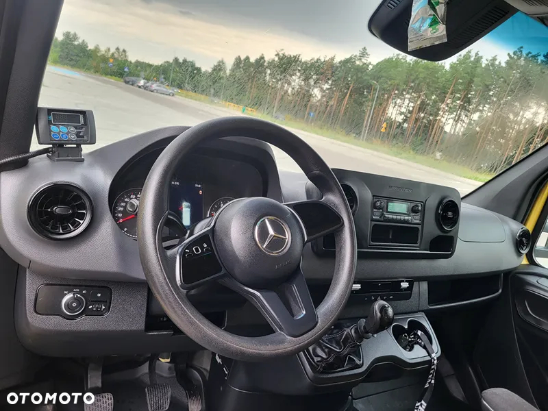 Mercedes-Benz Sprinter 514 - 8
