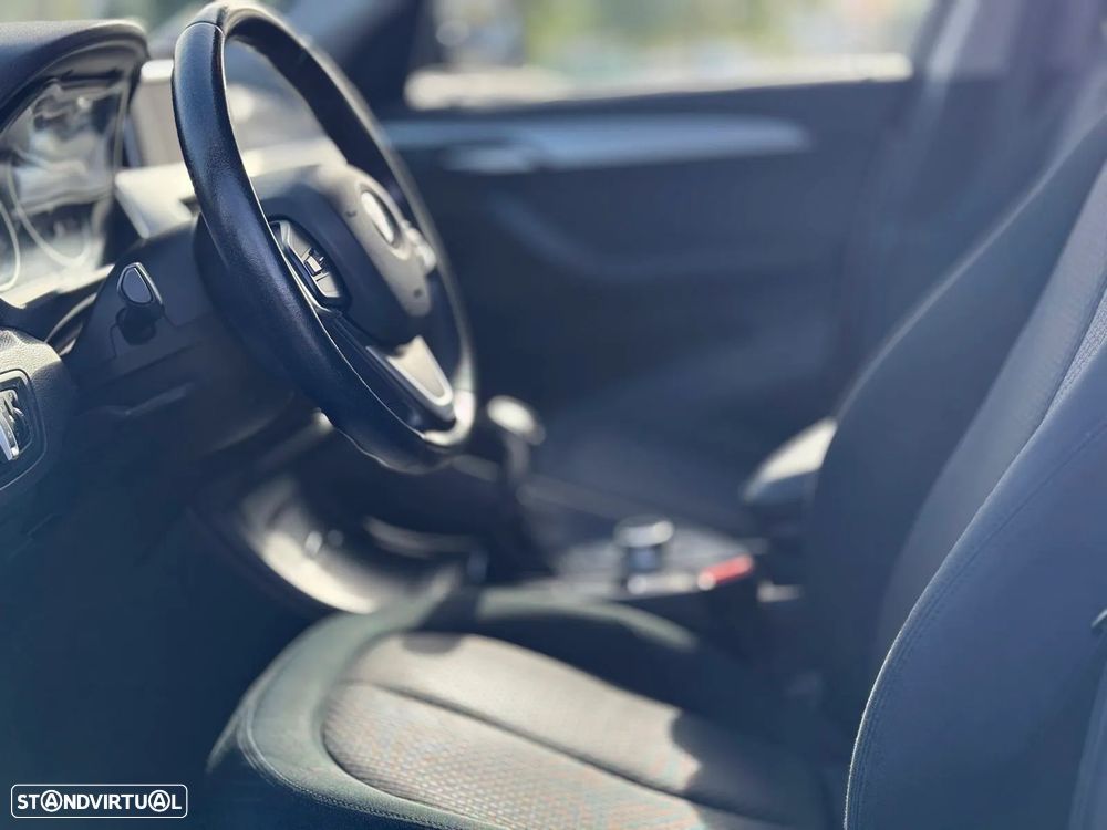 BMW X1 16 d sDrive - 12