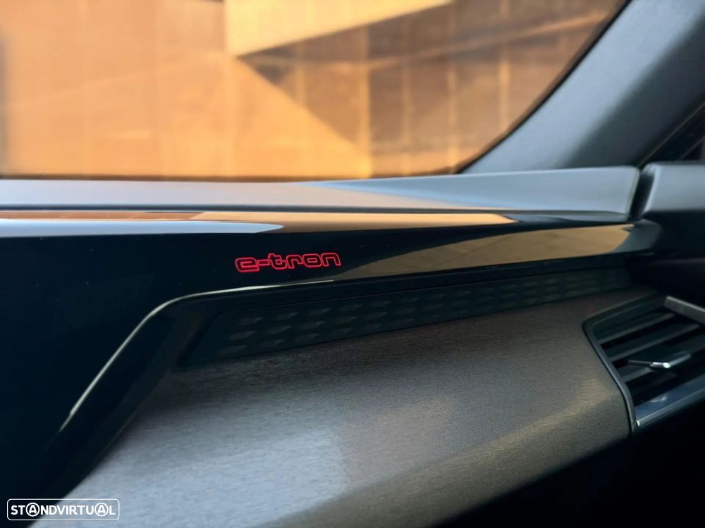 Audi e-tron GT quattro - 32