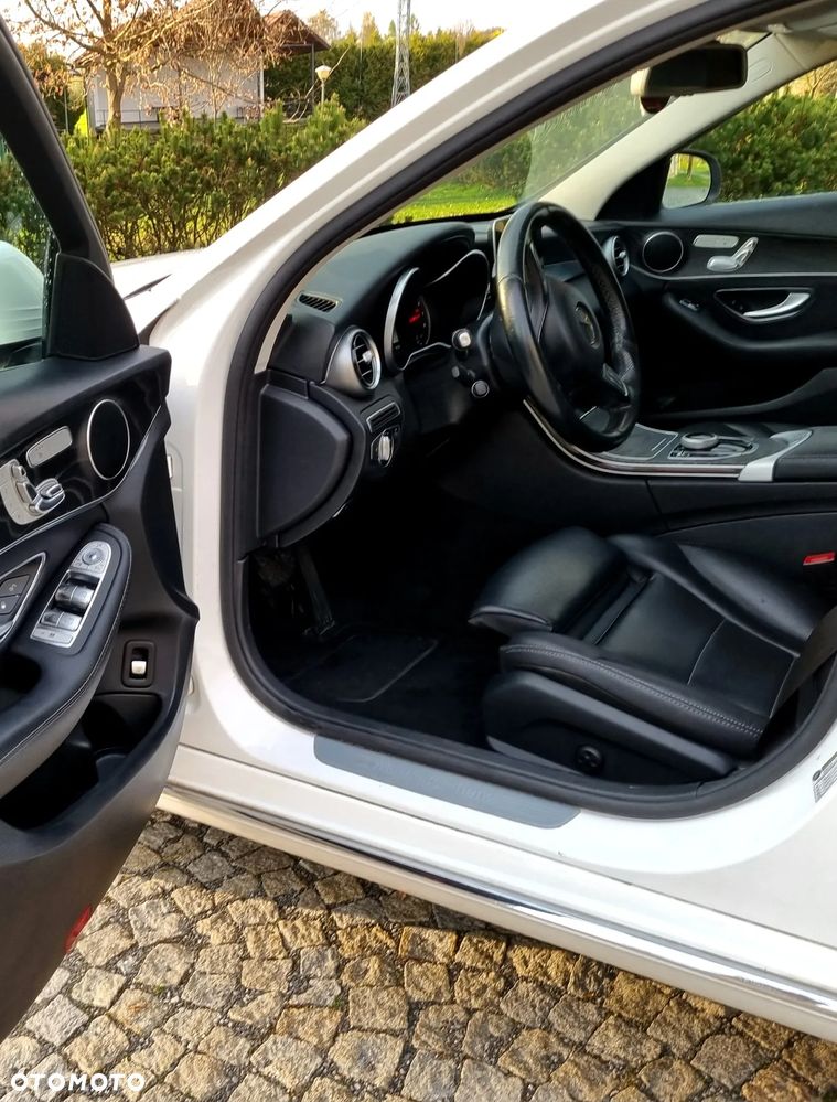 Mercedes-Benz Klasa C 300 7G-TRONIC - 13