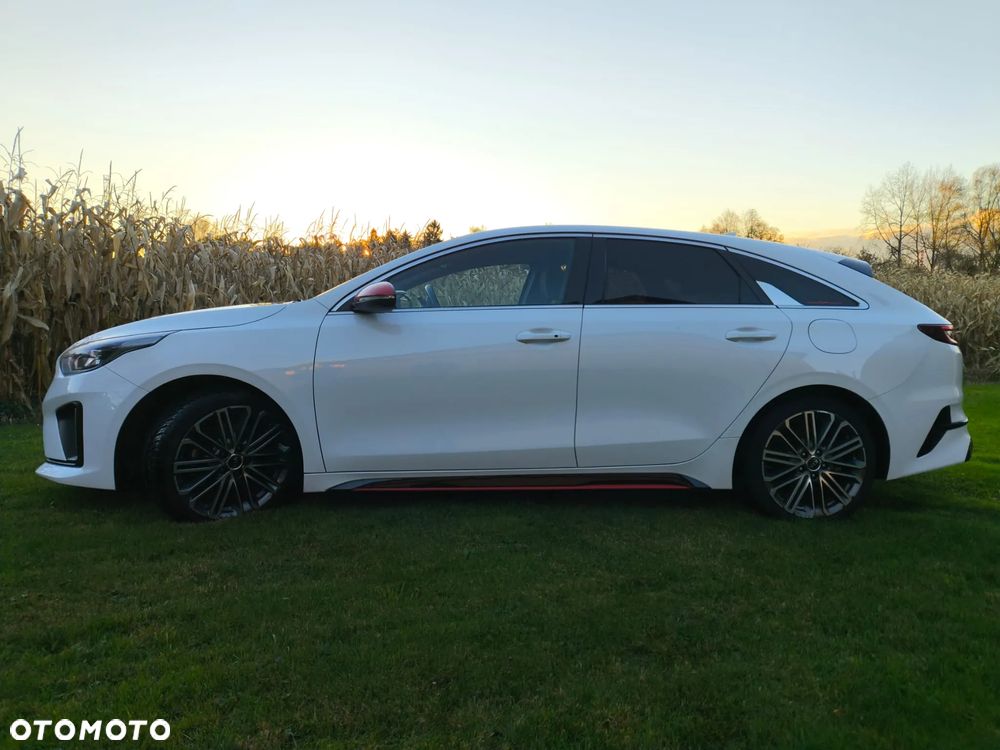 Kia ProCeed 1.4 T-GDI GT Line DCT - 12