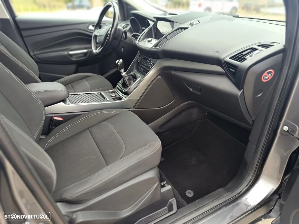 Ford Kuga 1.5 TDCi Titanium - 18