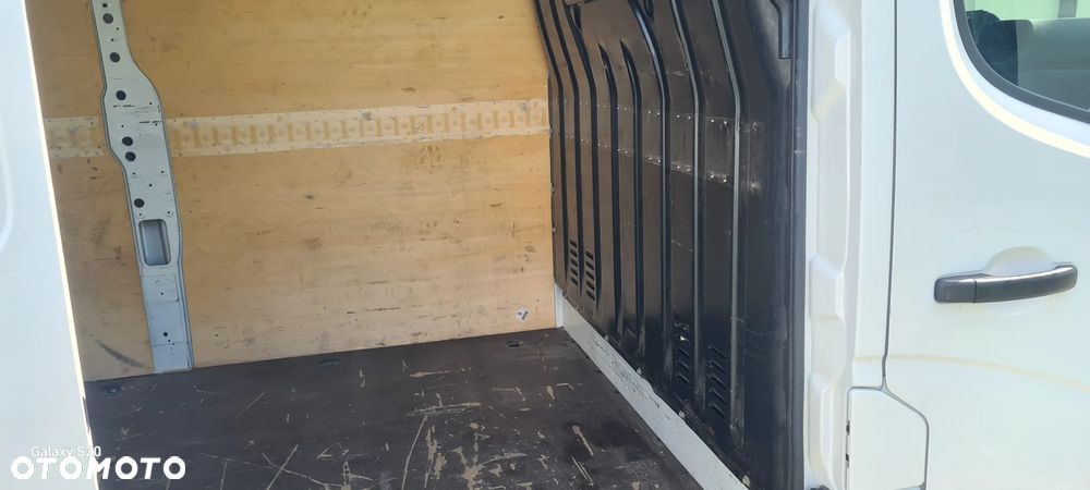 Renault Master L2H2 klima niski przebieg 156 - 10