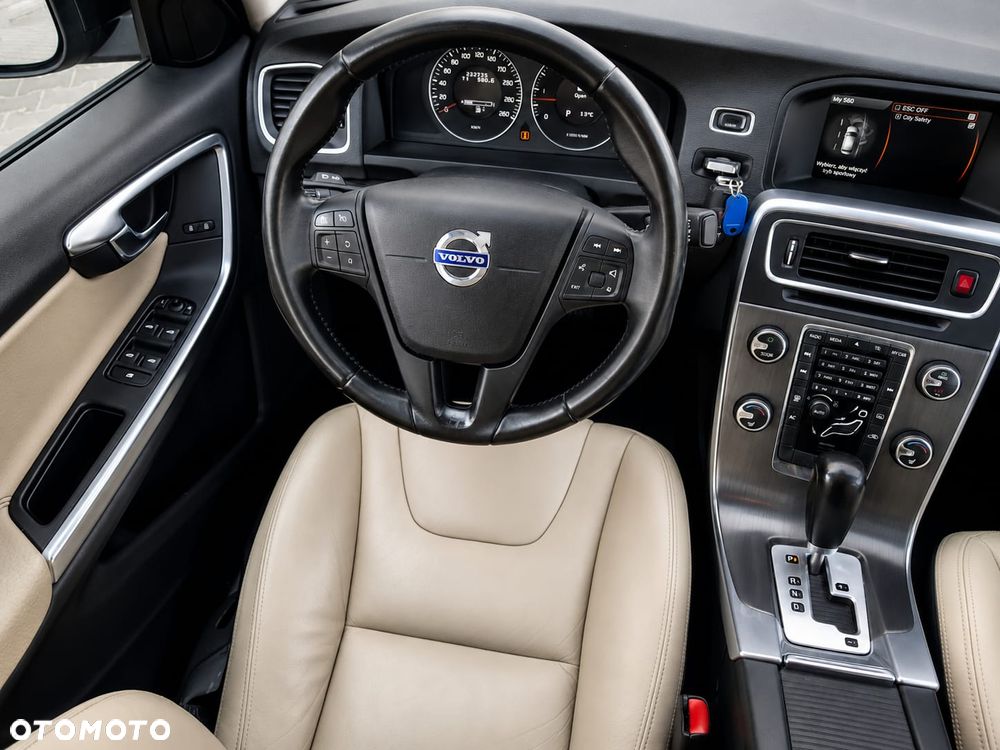 Volvo S60 D3 Geartronic Summum - 21