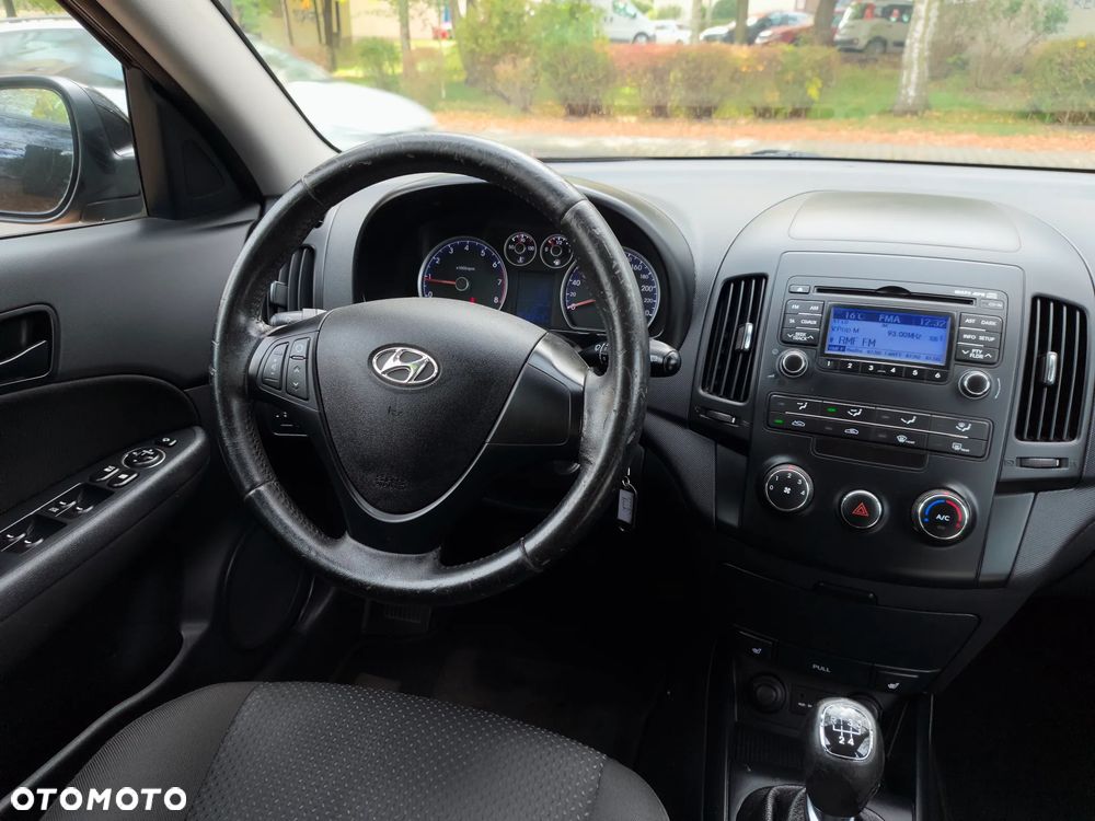 Hyundai i30 i30cw 1.4 UEFA EURO 2012 Edition - 10