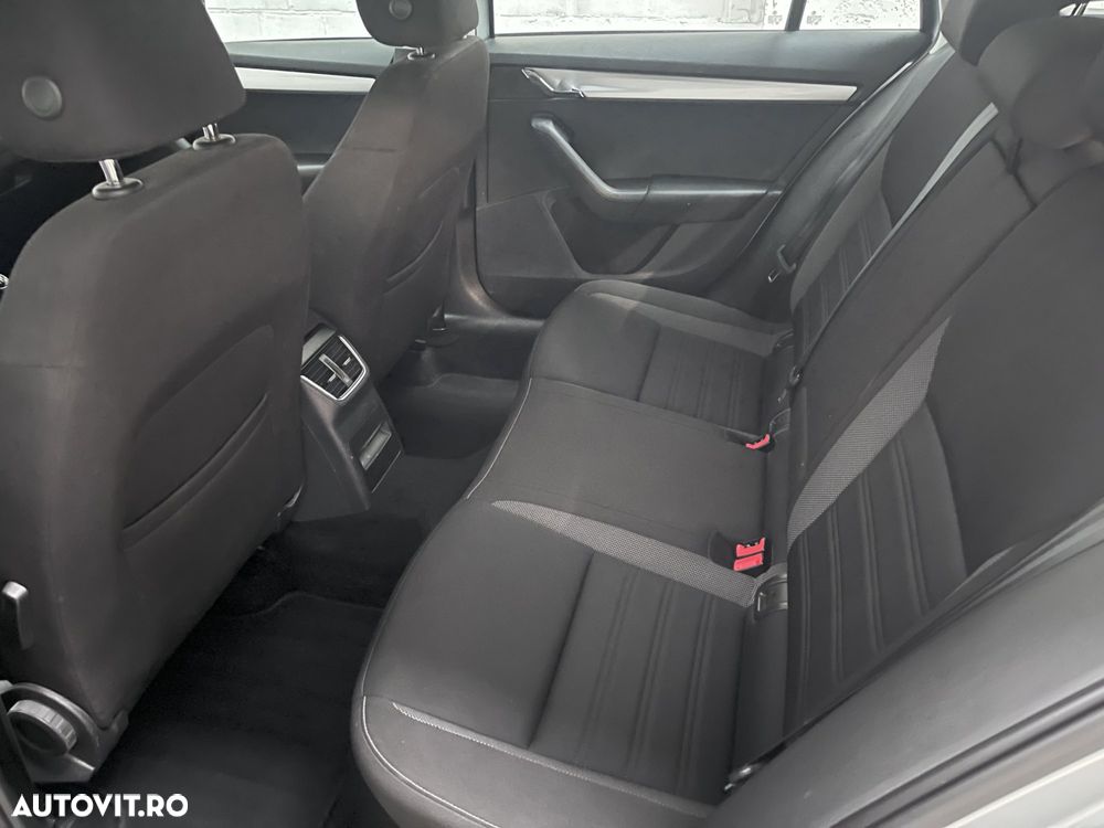 Skoda Octavia 1.5 TSI ACT Ambition - 5
