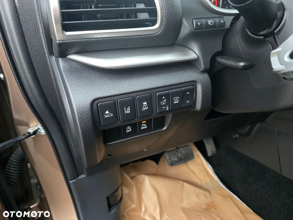 Mitsubishi Eclipse Cross 1.5 T-MIVEC ClearTec CVT 4WD Diamant Edition Plus - 24