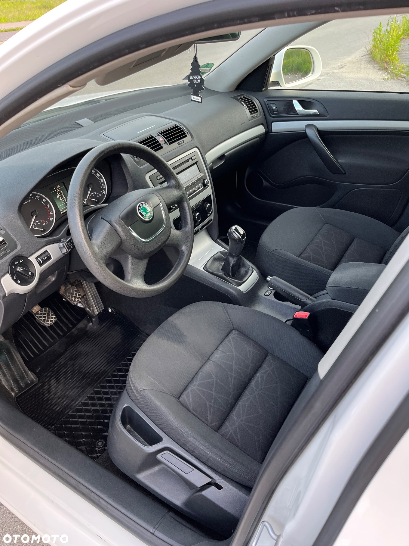 Skoda Octavia 2.0 TDI Family Plus - 8