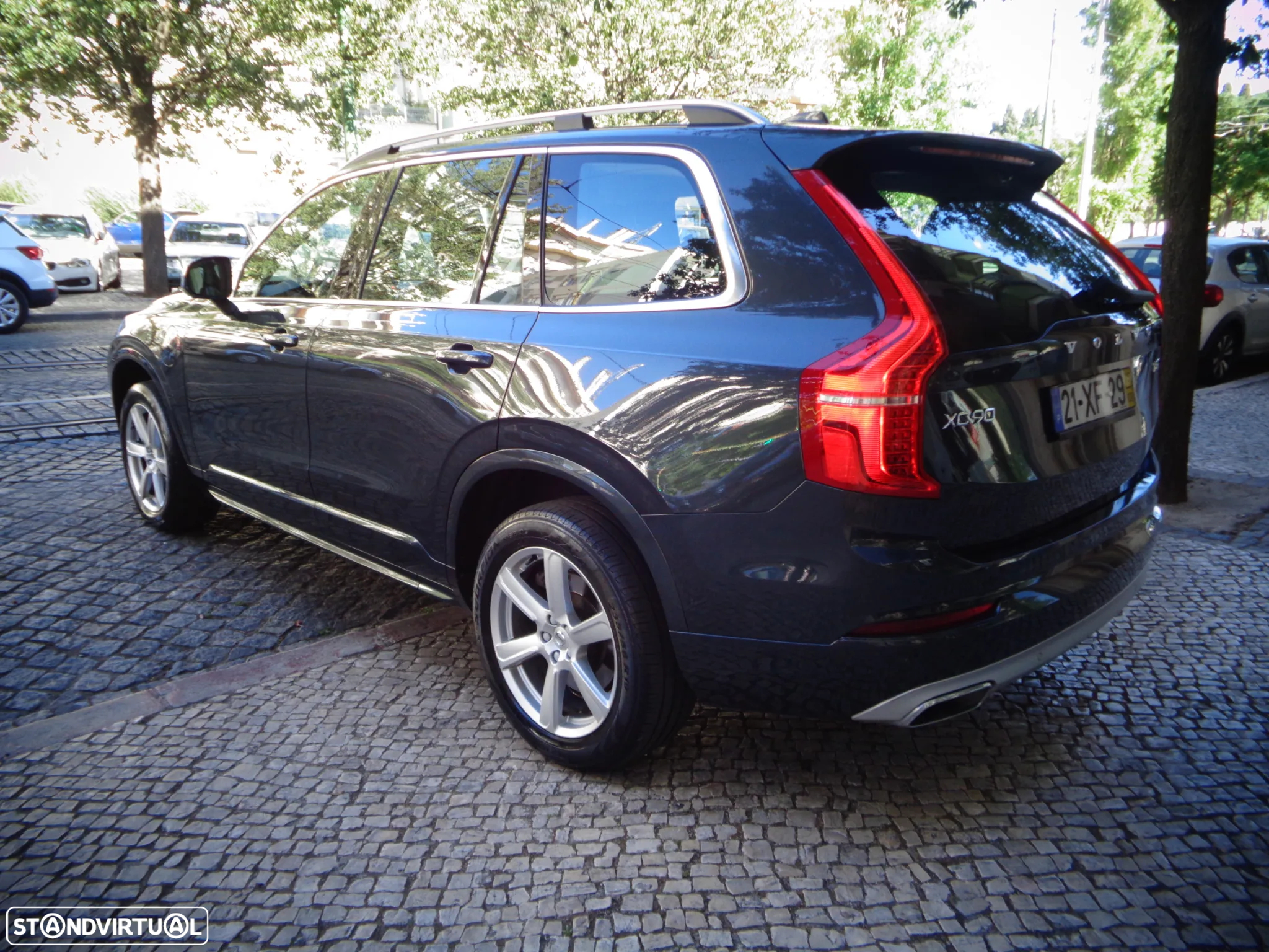 Volvo XC 90 2.0 T8 PHEV Momentum Plus AWD - 7