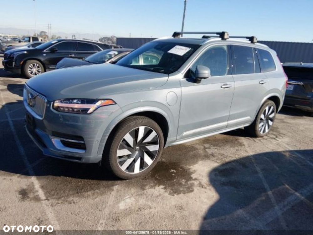 Volvo XC 90 - 2