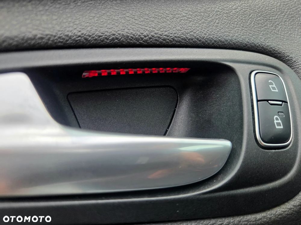 Ford Focus 1.0 EcoBoost Titanium - 12