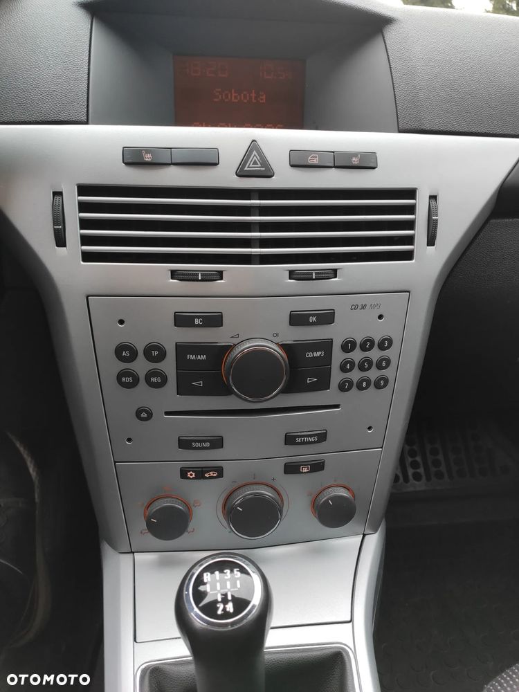 Opel Astra 1.4 Enjoy - 22