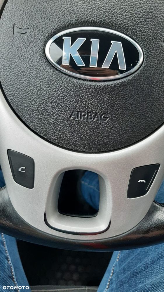 Kia Venga 1.6 Business Line - 24