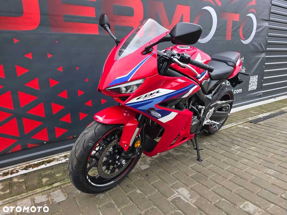 Honda CBR - 33