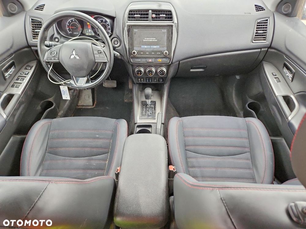 Mitsubishi ASX - 10