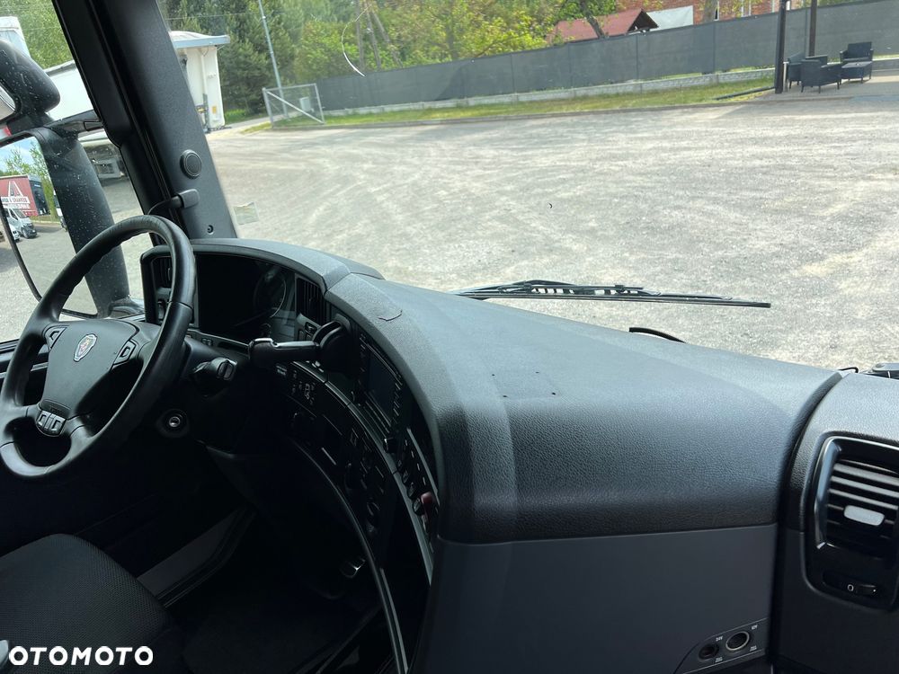 Scania R580 V8 DWA ZBIORNIKI PALIWA - 28