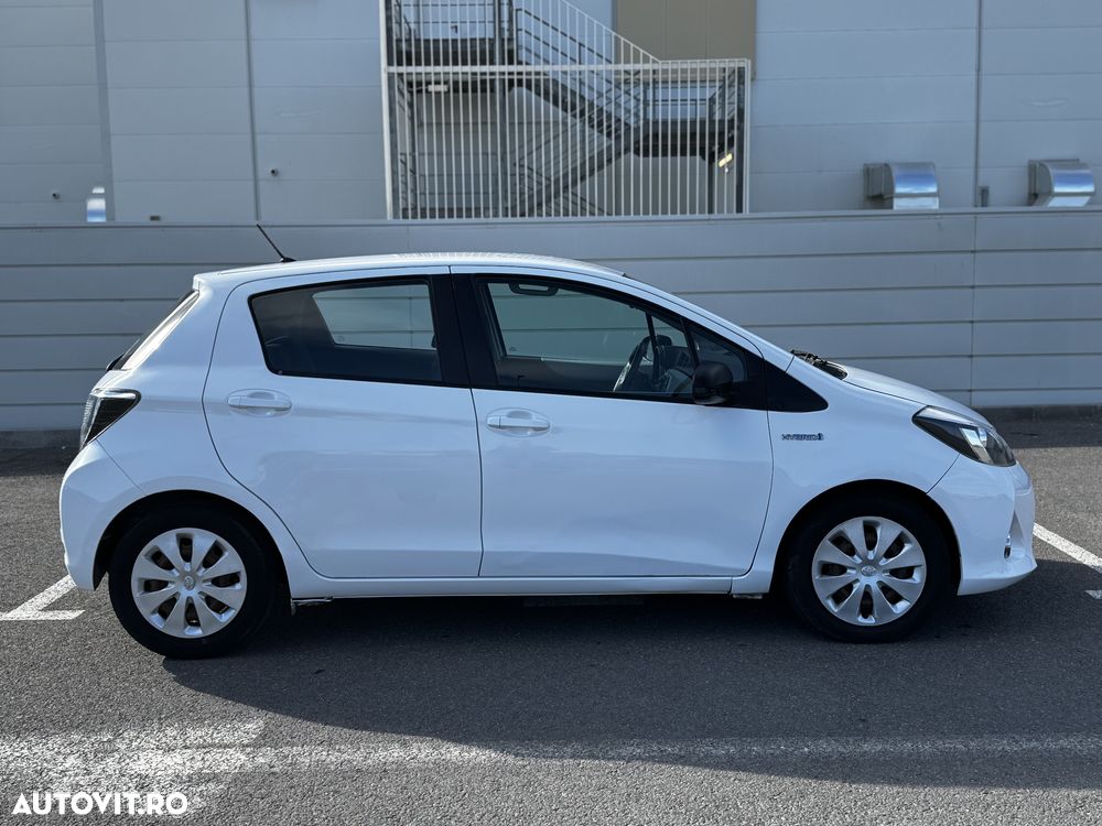 Toyota Yaris - 5