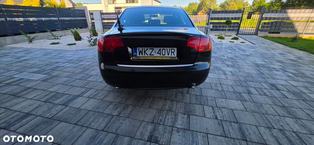 Audi A4 Limousine - 7