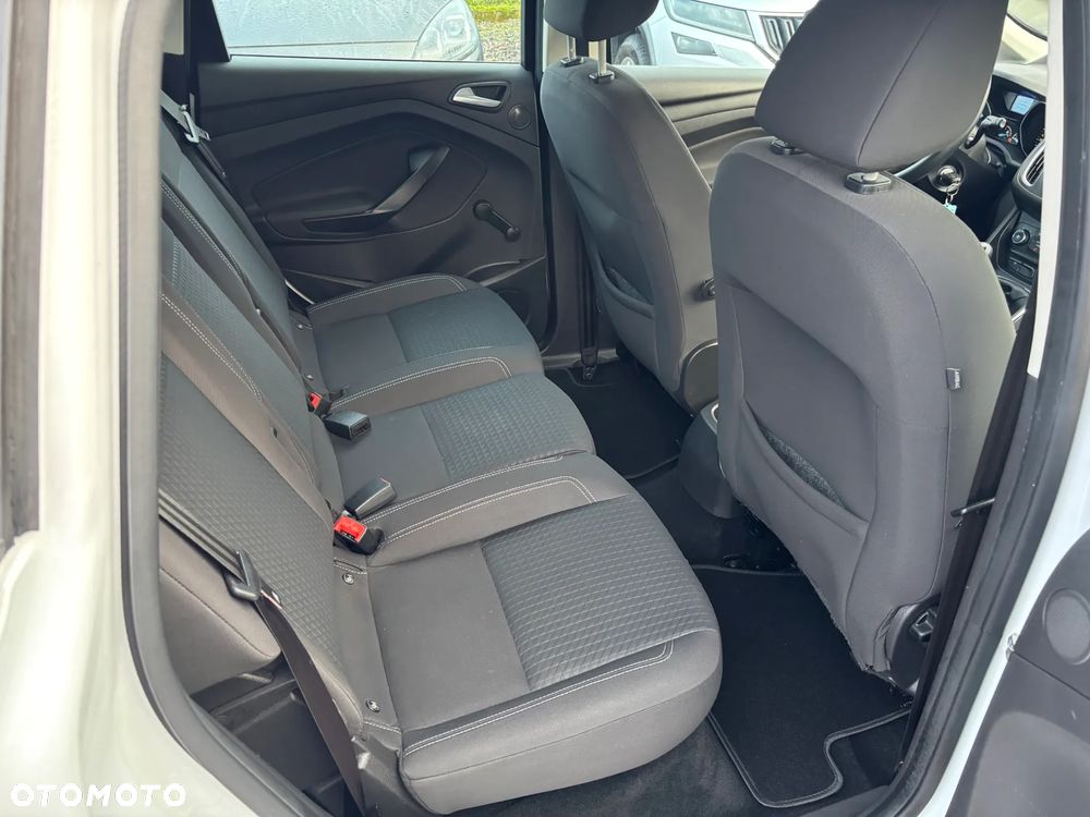 Ford C-MAX - 16