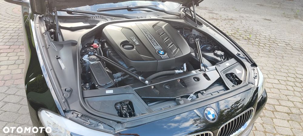 BMW Seria 5 520d - 14