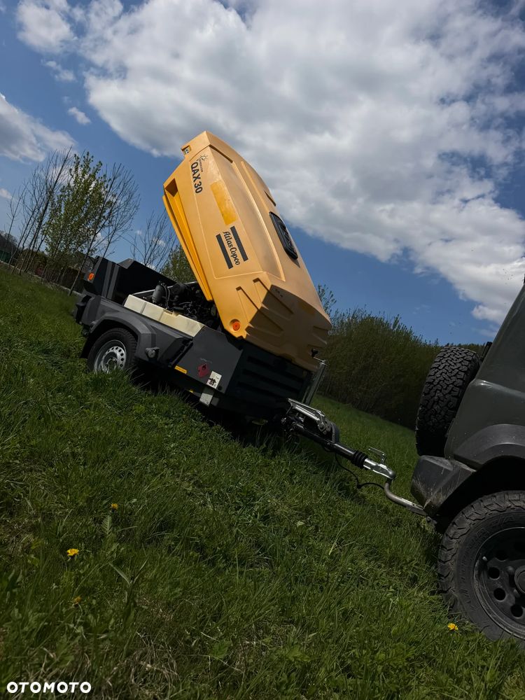 Atlas Copco QAX 30 KW Agregat Generator Prądotwórczy Mobilna Przyczepka do rejestracji jako pojazd. 30 KVA. 2015rok. Agregat Sprowadzony z Norwegii! DEUTZ Silnik 45 KM. Zadbana maszyna! Po Serwisach. Hamulec Najazdowy. 3900 mtg. Prądnica LEROY SOMER. OKAZJA Pracował sporadycznie w Norweskiej Komunie! - 20