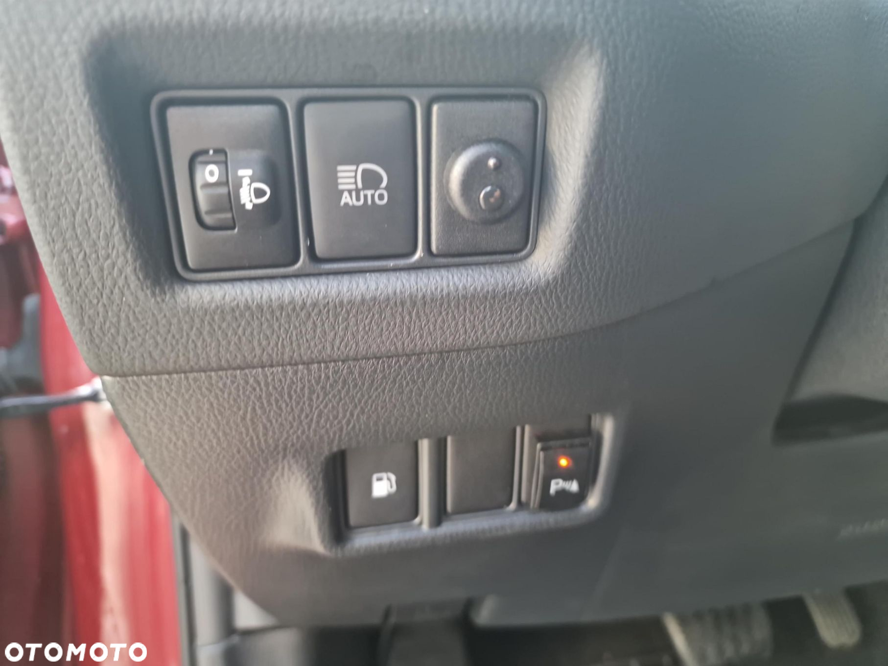 Toyota C-HR 1.8 Hybrid Premium - 18