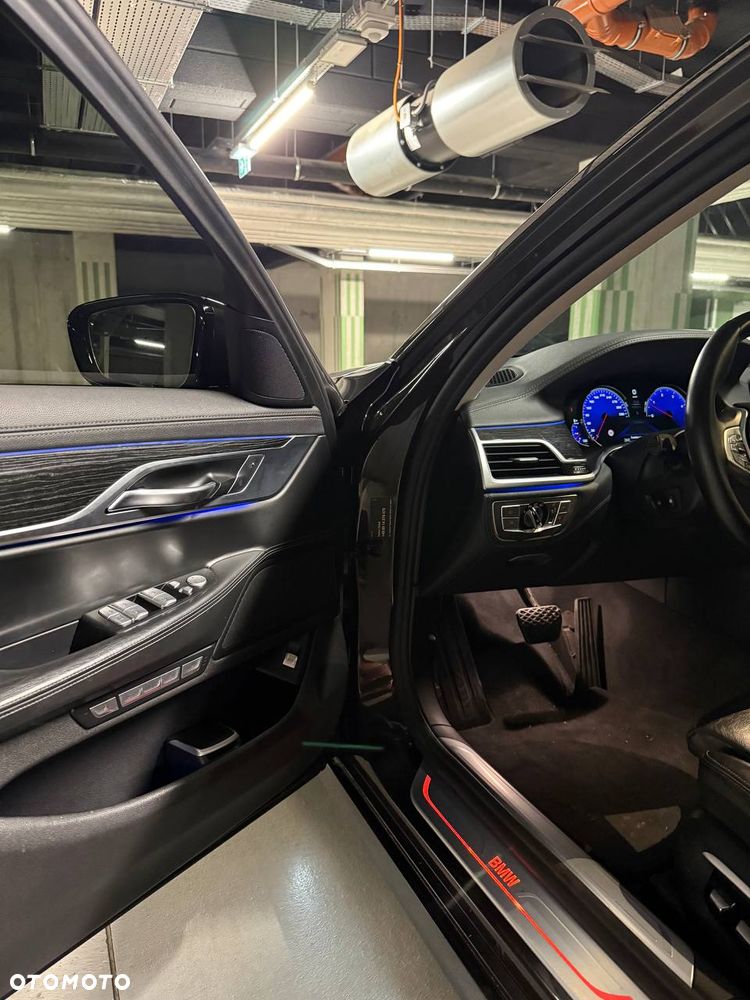 BMW Seria 7 740d xDrive - 19