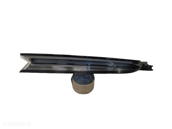 PORSCHE TAYCAN 9J1 LAMPA TYŁ TYLNA LED PRAWA BASIS EUROPA ORYGINAŁ - 1