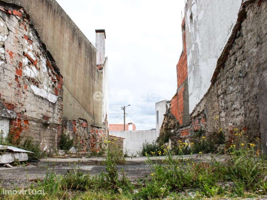 Terreno para construção com projeto aprovado, no centro de Pataias - Grande imagem: 4/19