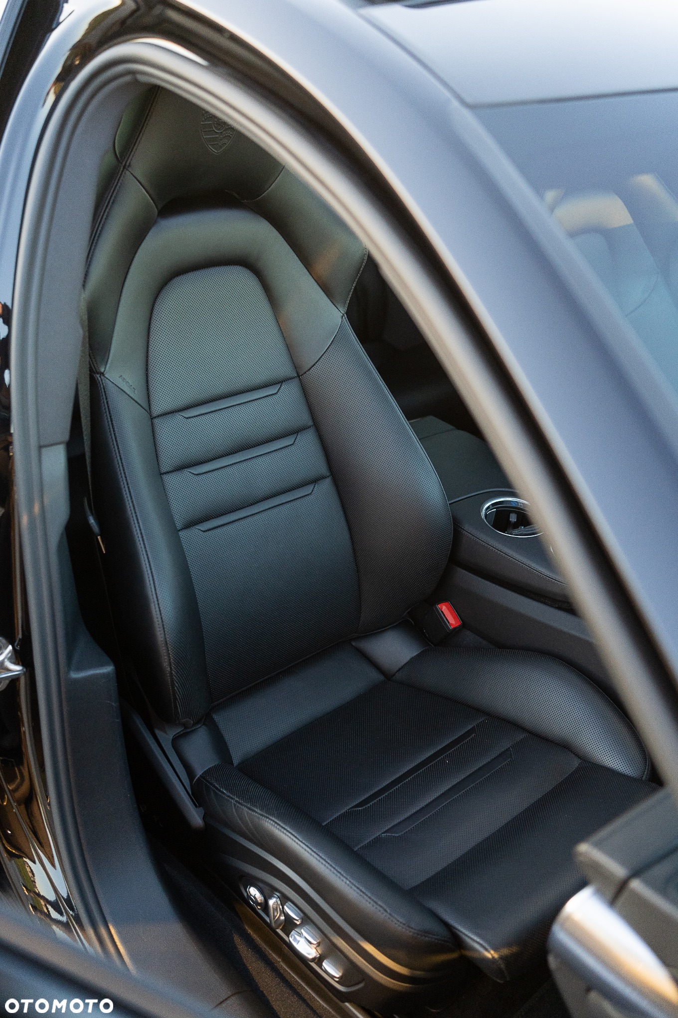 Porsche Panamera 4 E-Hybrid 10 Years Edition - 20