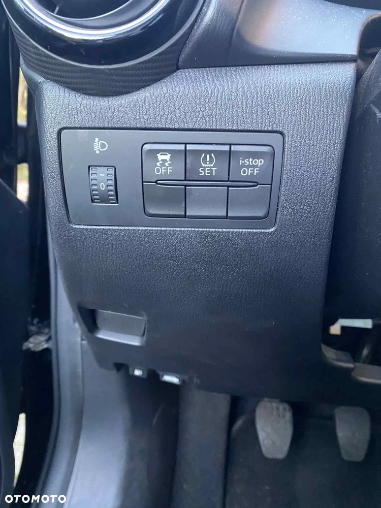 Mazda 2 SKYACTIV-G 75 Center-Line - 25