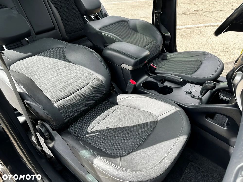 Hyundai ix35 2.0 Premium 2WD - 22