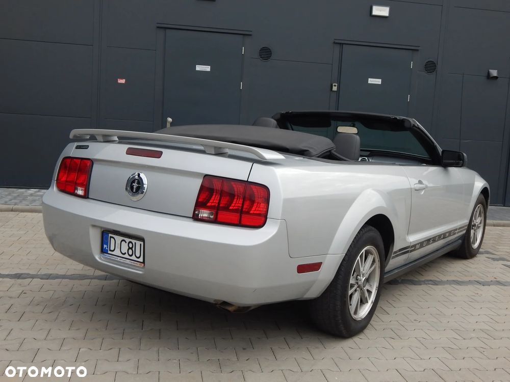 Ford Mustang - 16
