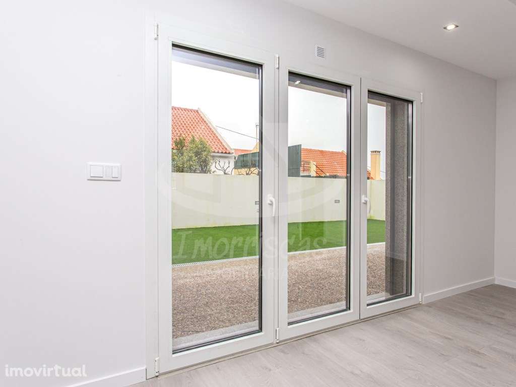 Moradia T5 no Bairro das Maroitas, São João da Talha - Grande imagem: 4/46