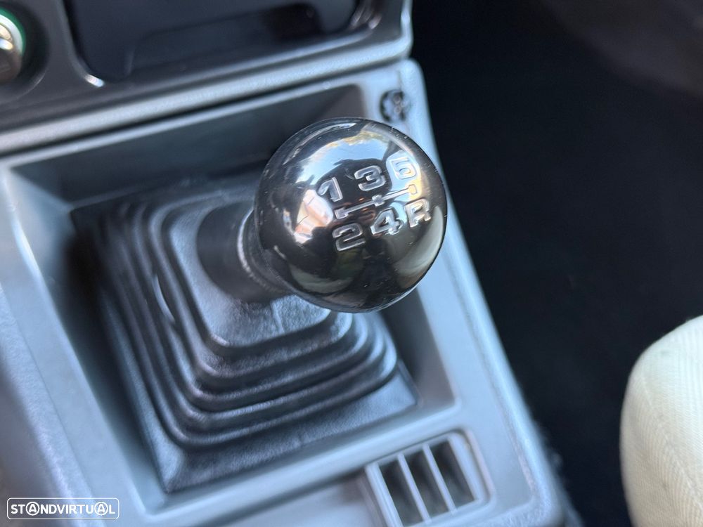 Suzuki Vitara 2.0 TDi JR - 24