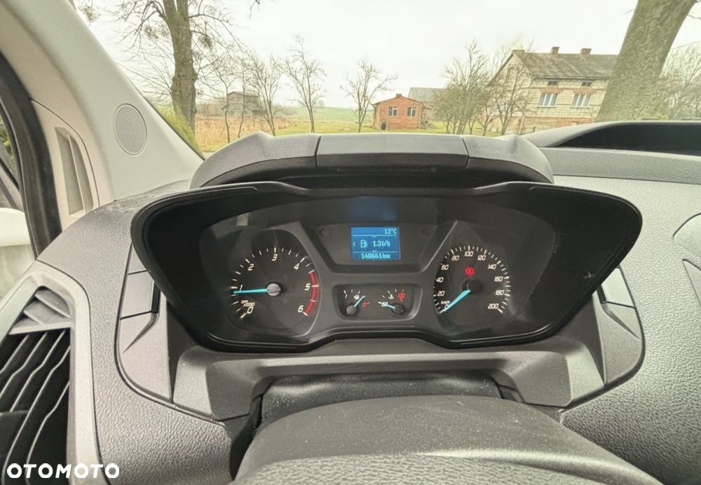Ford Transit Connect - 15