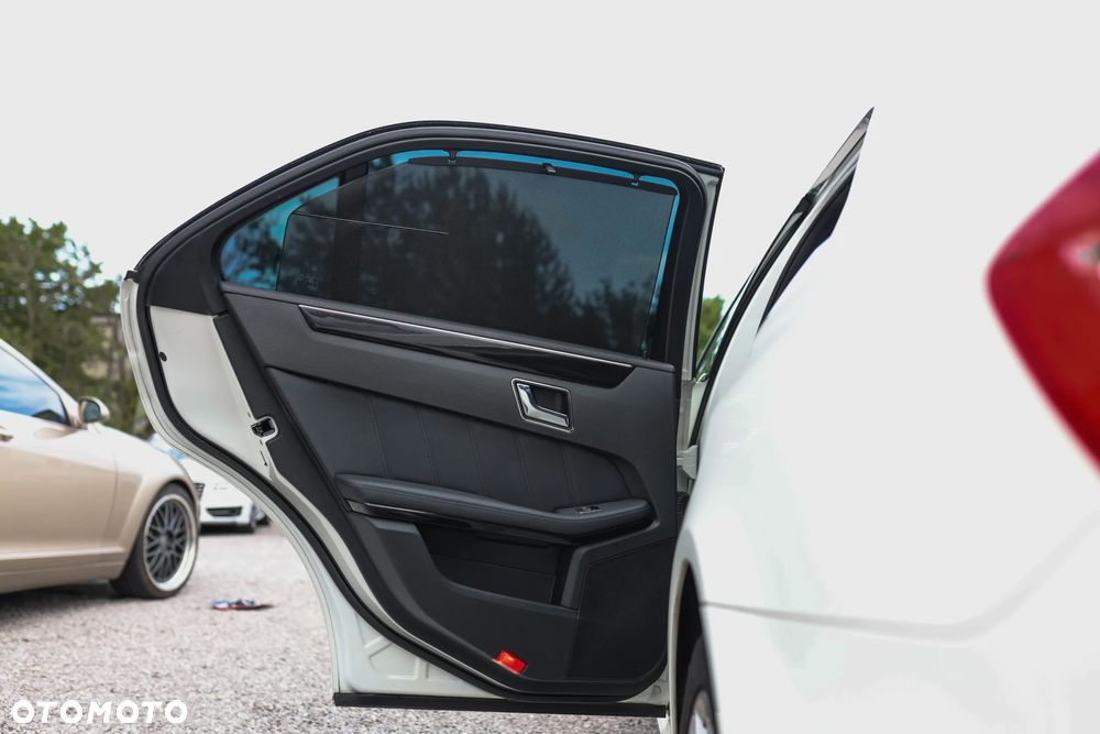 Mercedes-Benz Klasa E 350 4-Matic Avantgarde - 28