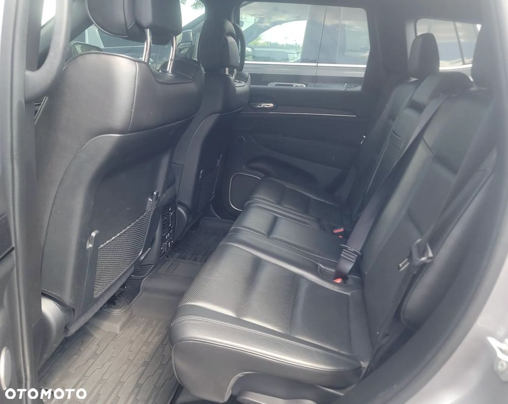 Jeep Grand Cherokee - 15