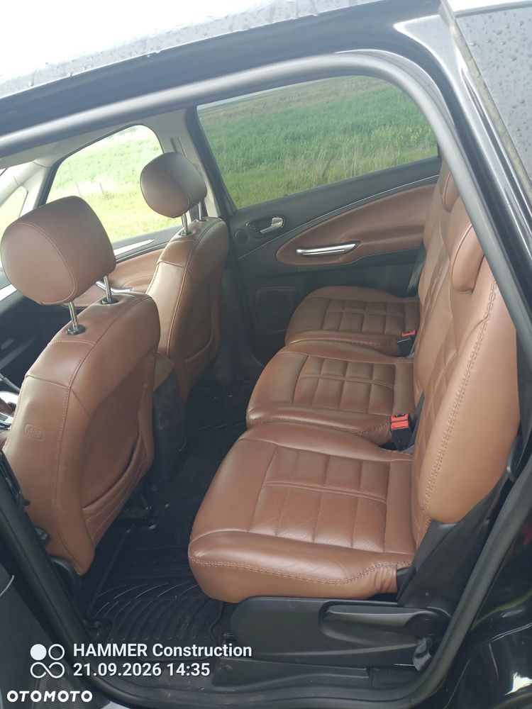 Ford S-Max - 10
