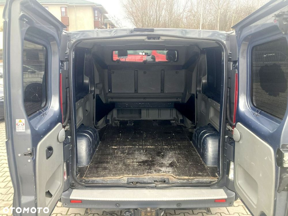 Renault Trafic - 22