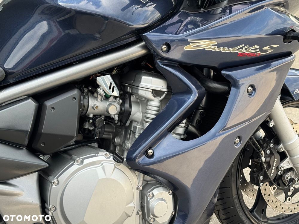 Suzuki Bandit - 19