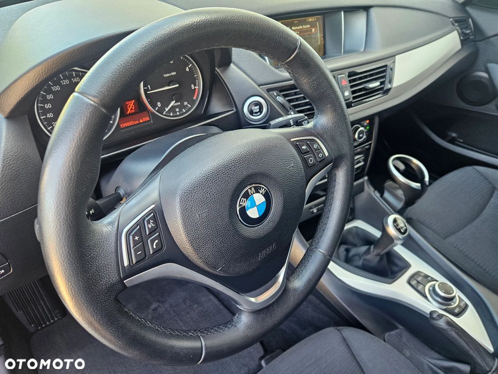 BMW X1 sDrive18d - 21