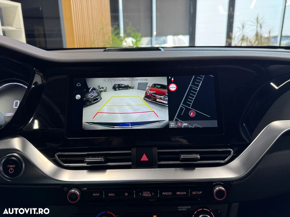 Kia Niro e-Niro 100 kW Vision - 17