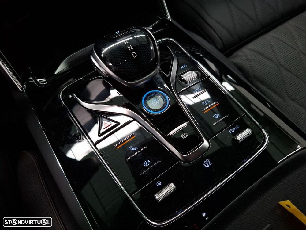 BYD Tang 108.8 kWh AWD Flagship - 15