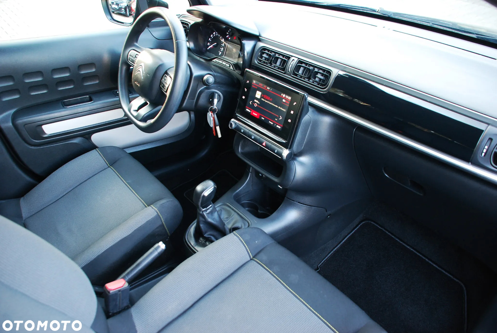 Citroën C3 1.2 PureTech Shine - 10