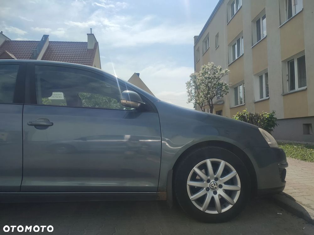 Volkswagen Jetta 1.9 TDI Comfortline - 4
